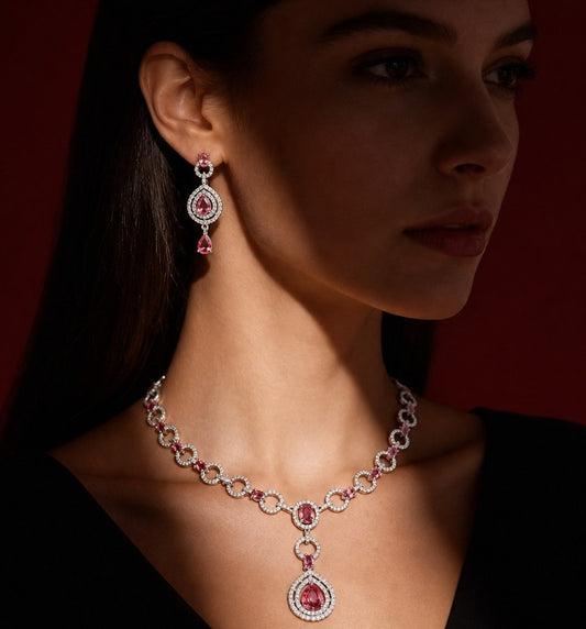 AD Necklace with teardrop - shaped ruby red centerpiece